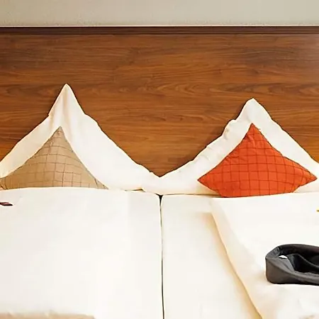 Arcade Hotel 3*